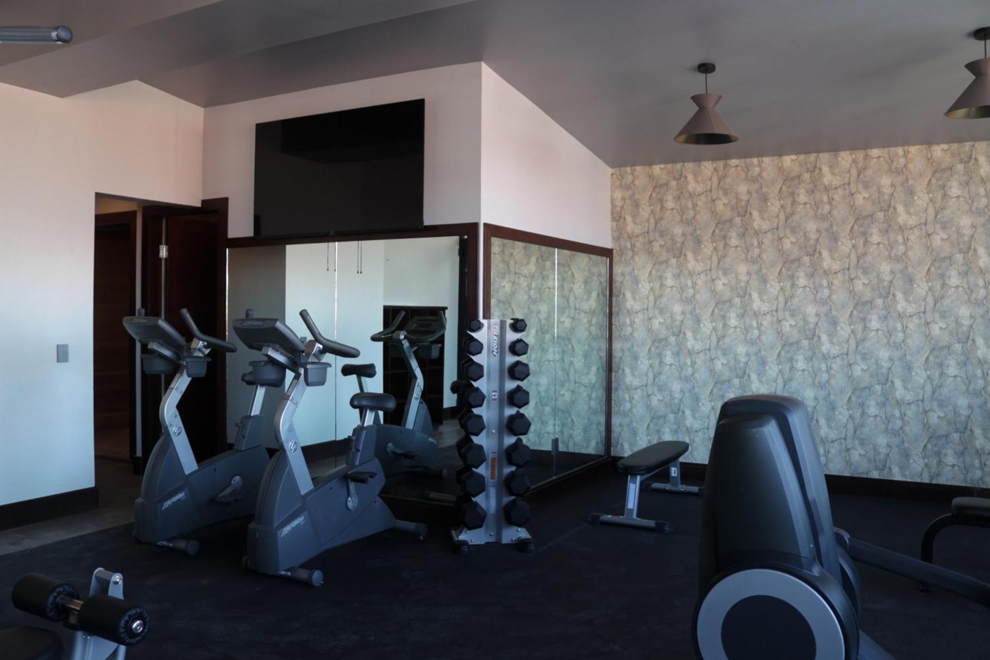 Hotel Wellintown Тихуана Экстерьер фото