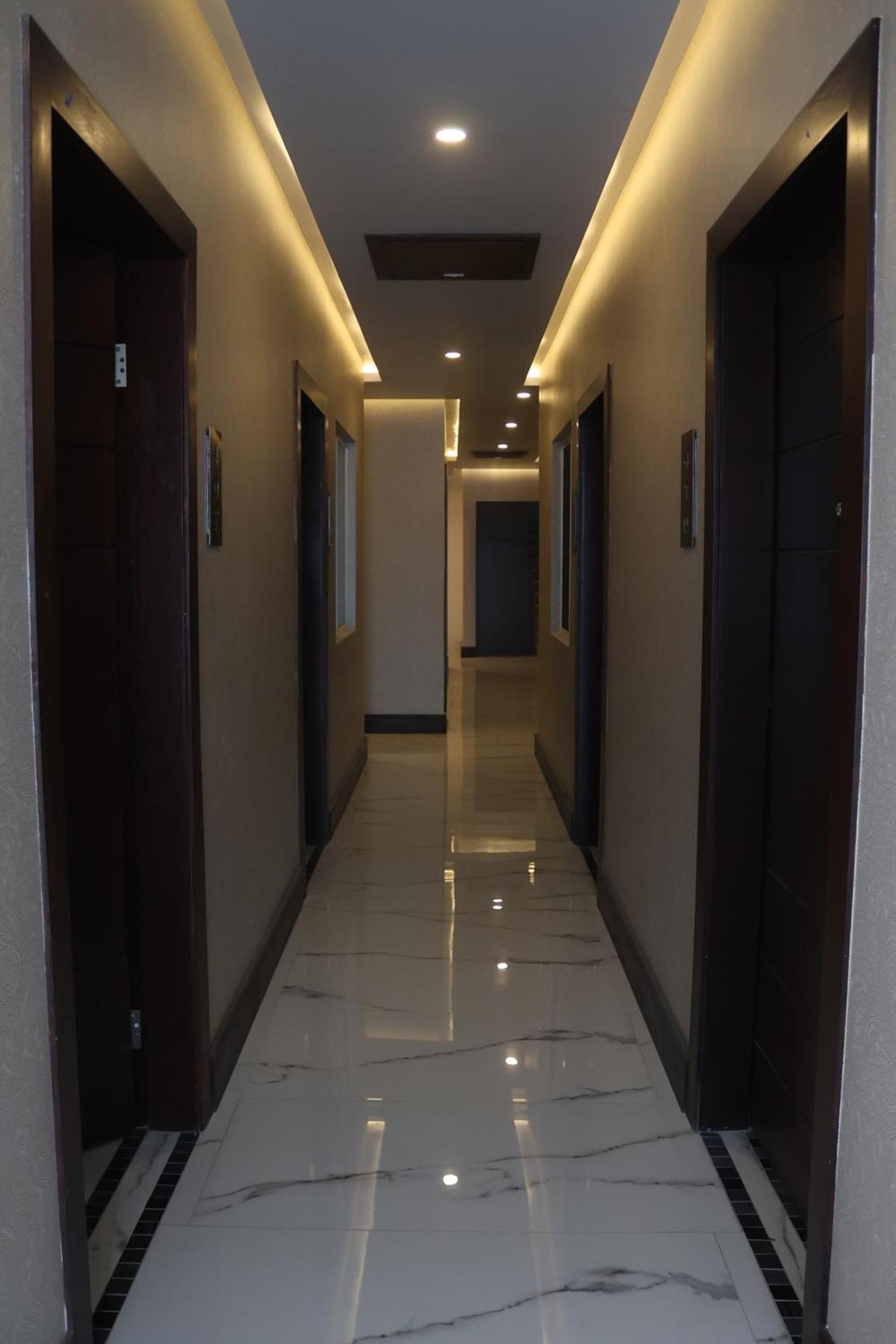 Hotel Wellintown Тихуана Экстерьер фото